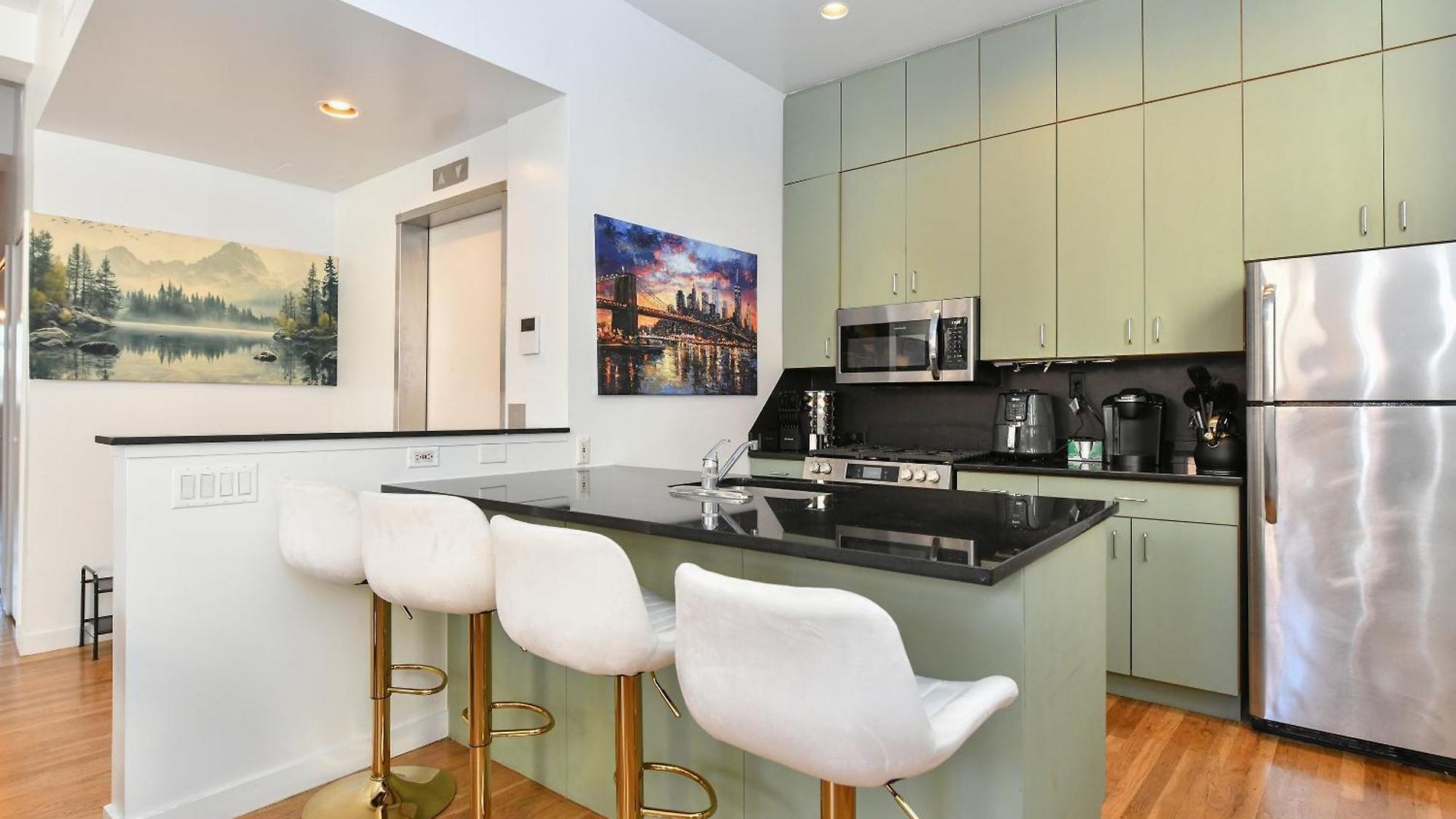 Luxury 3 Bedroom Retreat In Downtown Manhattan Apartment New York