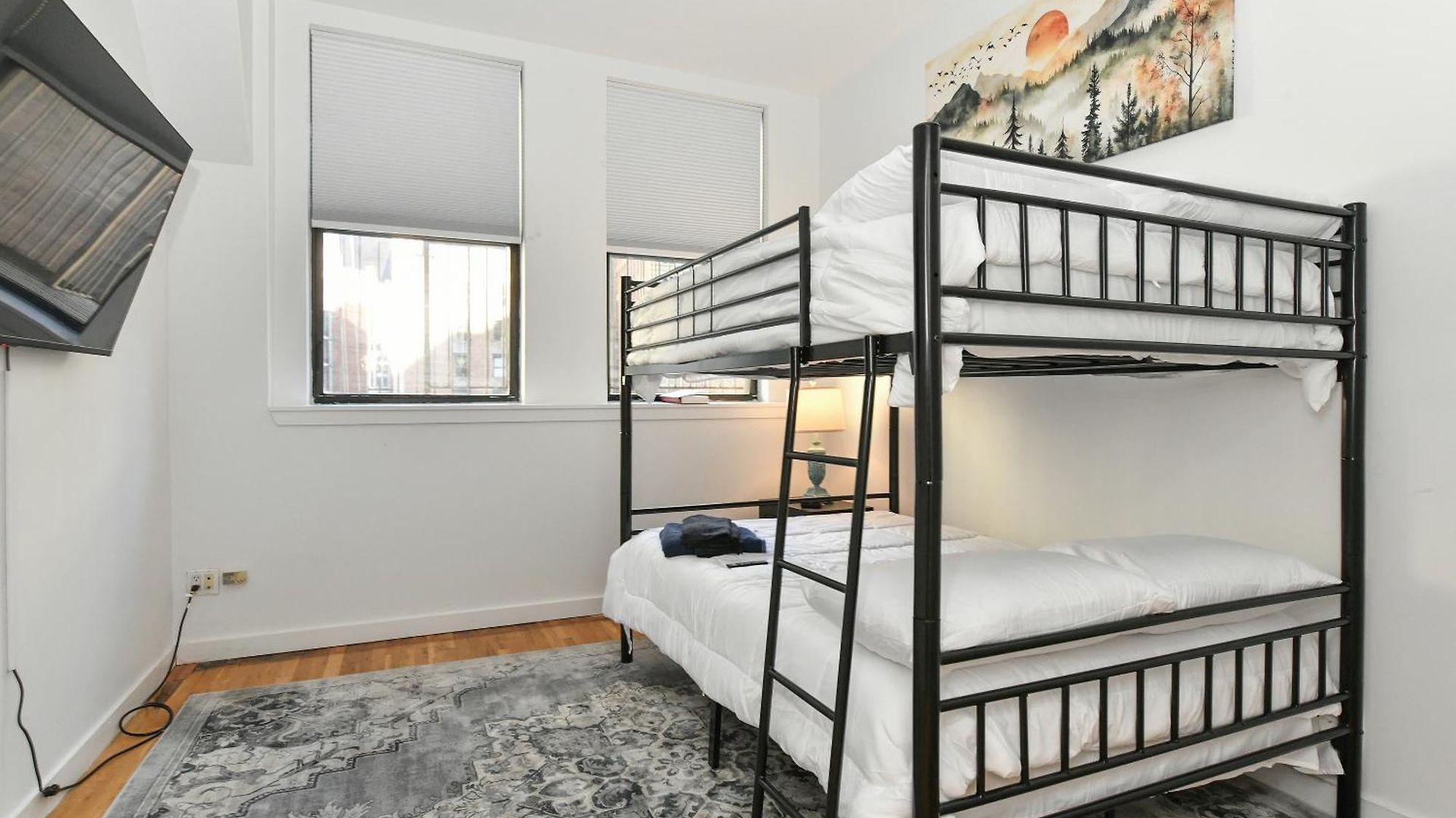 Luxury 3 Bedroom Retreat In Downtown Manhattan Apartment