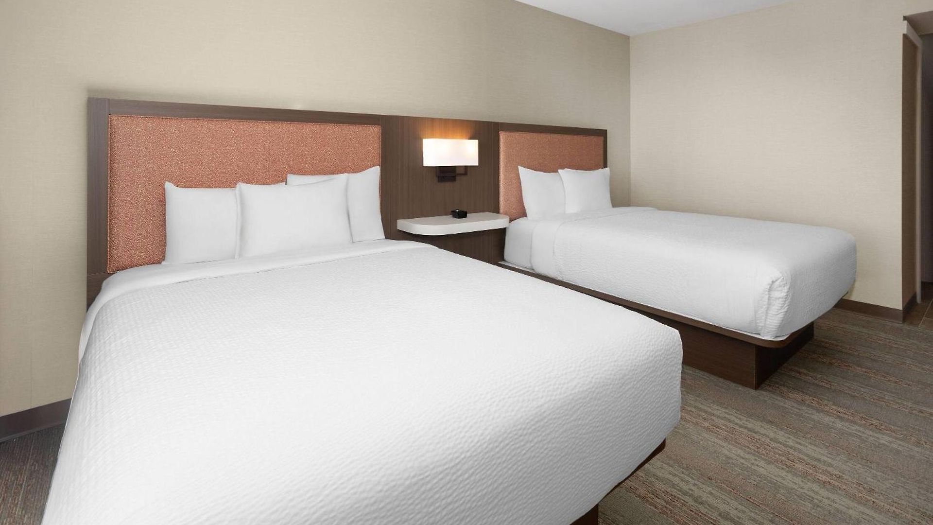 La Quinta & By Wyndham Queens Nyc Jfk Airtrain