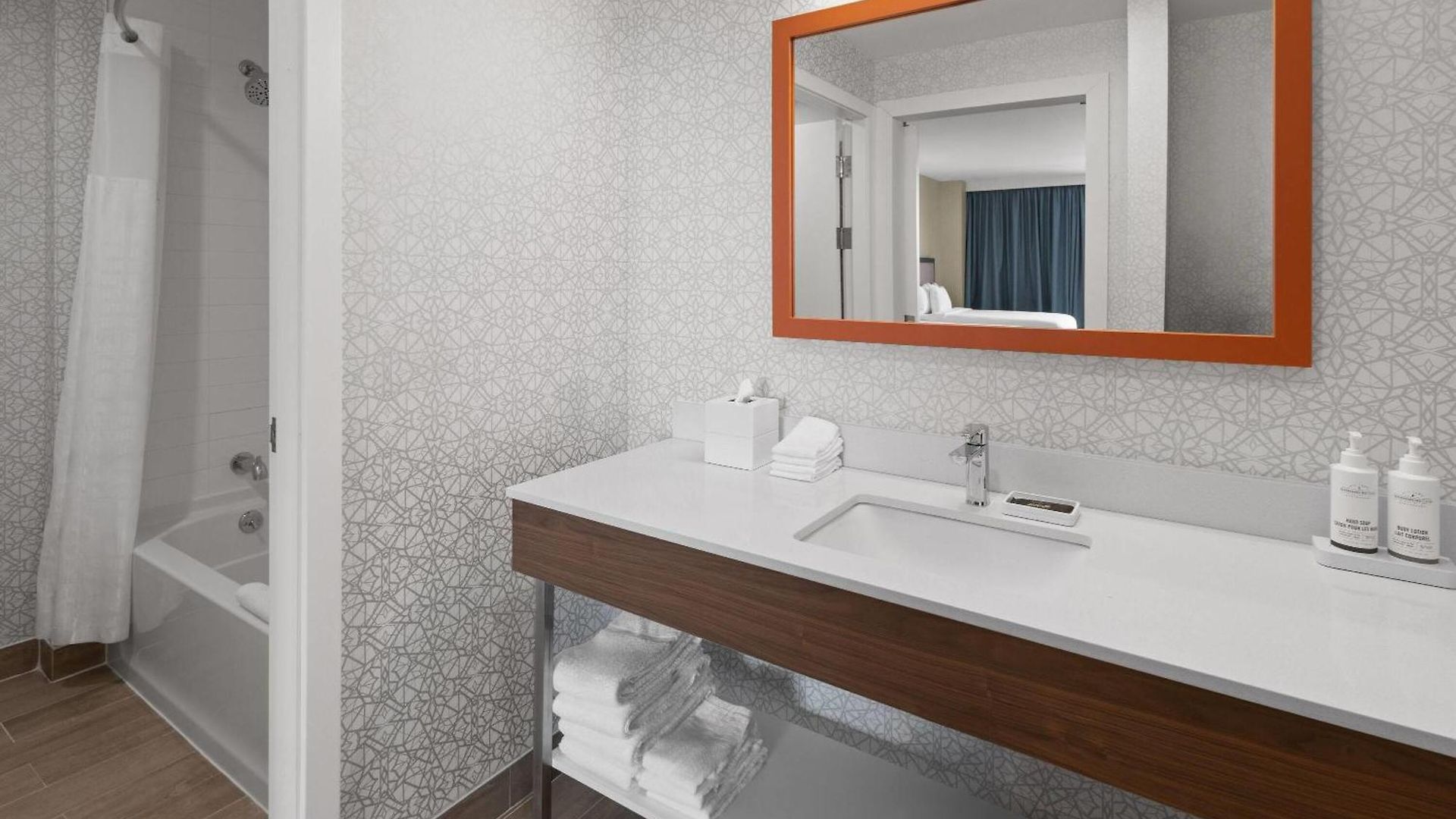 La Quinta & By Wyndham Queens Nyc Jfk Airtrain Hotel 2*