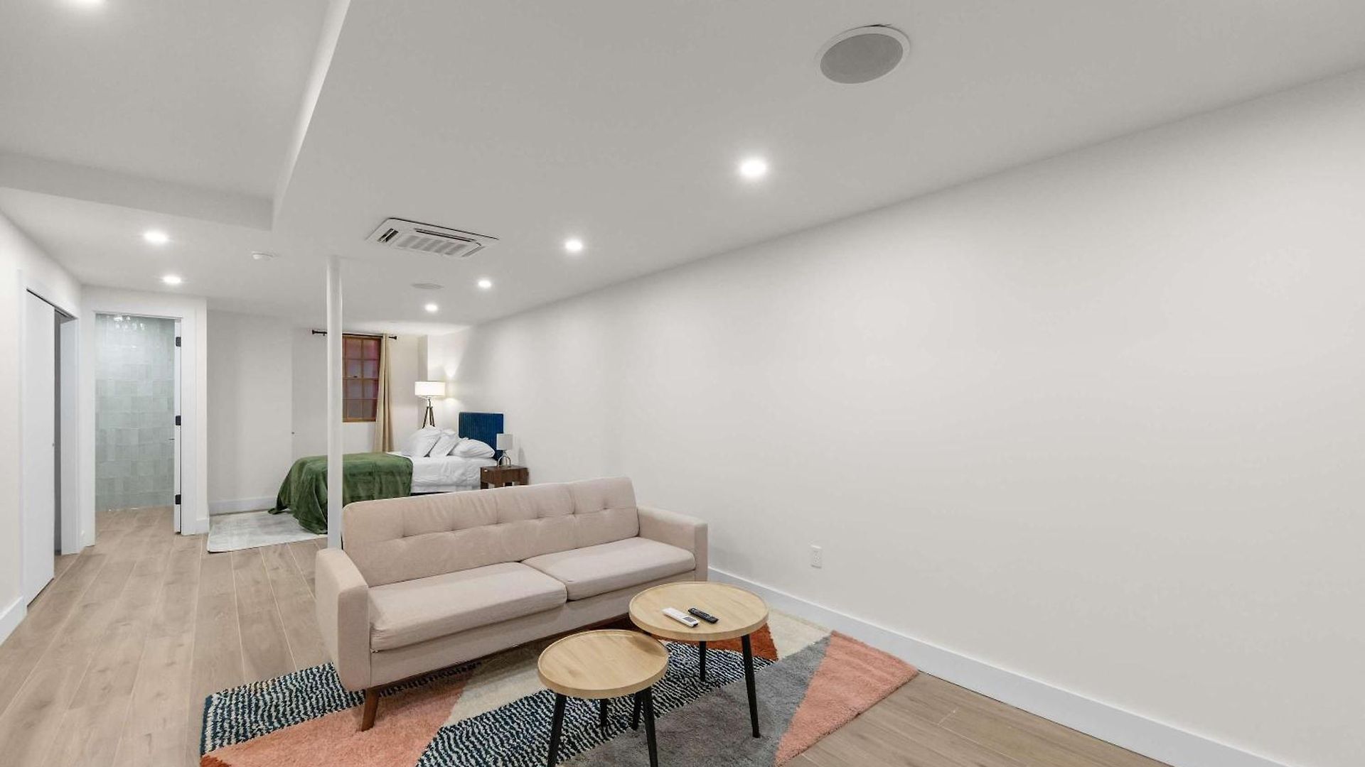 10-1 Stylish Townhouse Oasis In Greenpoint * New York