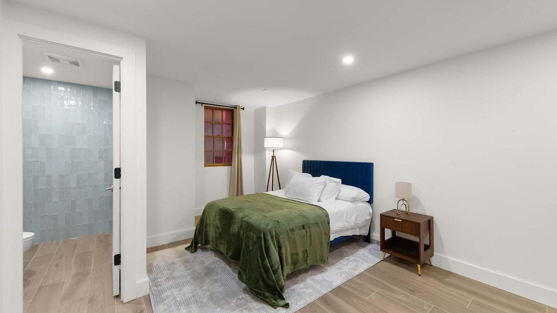 10-1 Stylish Townhouse Oasis In Greenpoint Holiday home New York