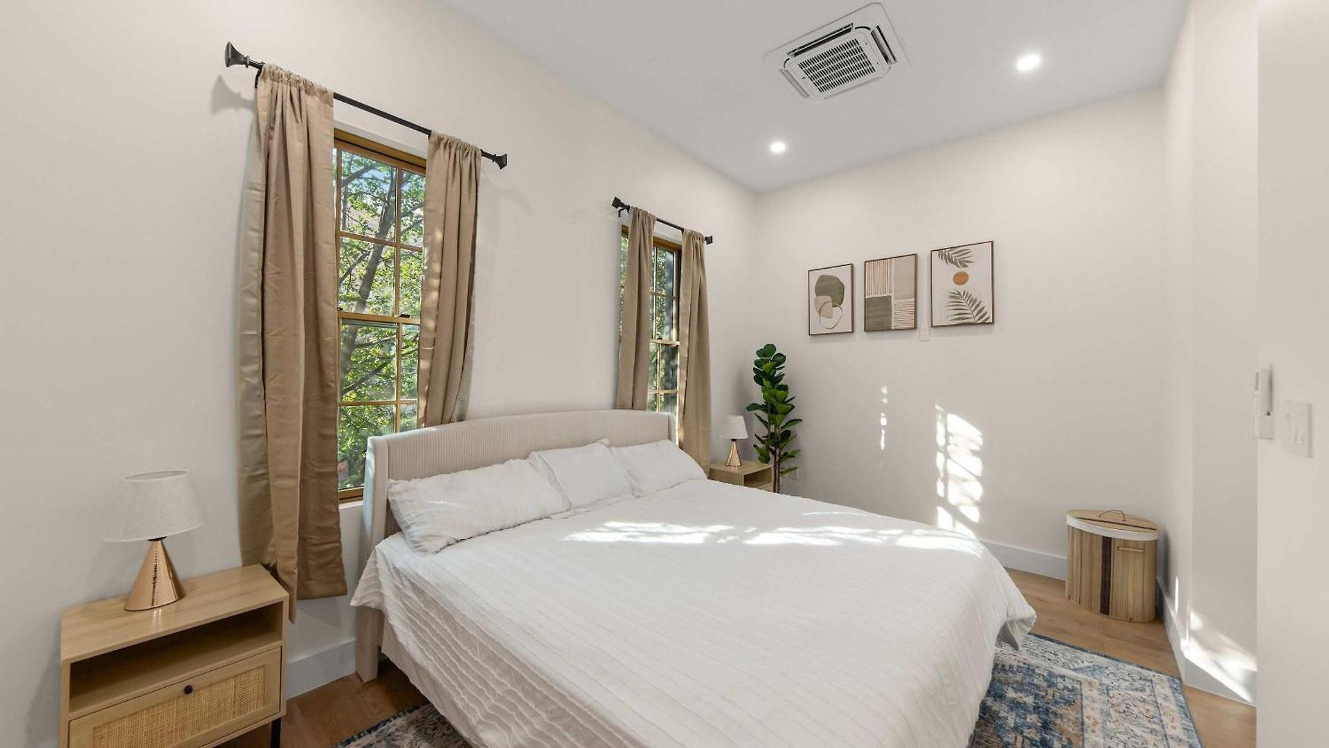 Holiday home 10-1 Stylish Townhouse Oasis In Greenpoint New York