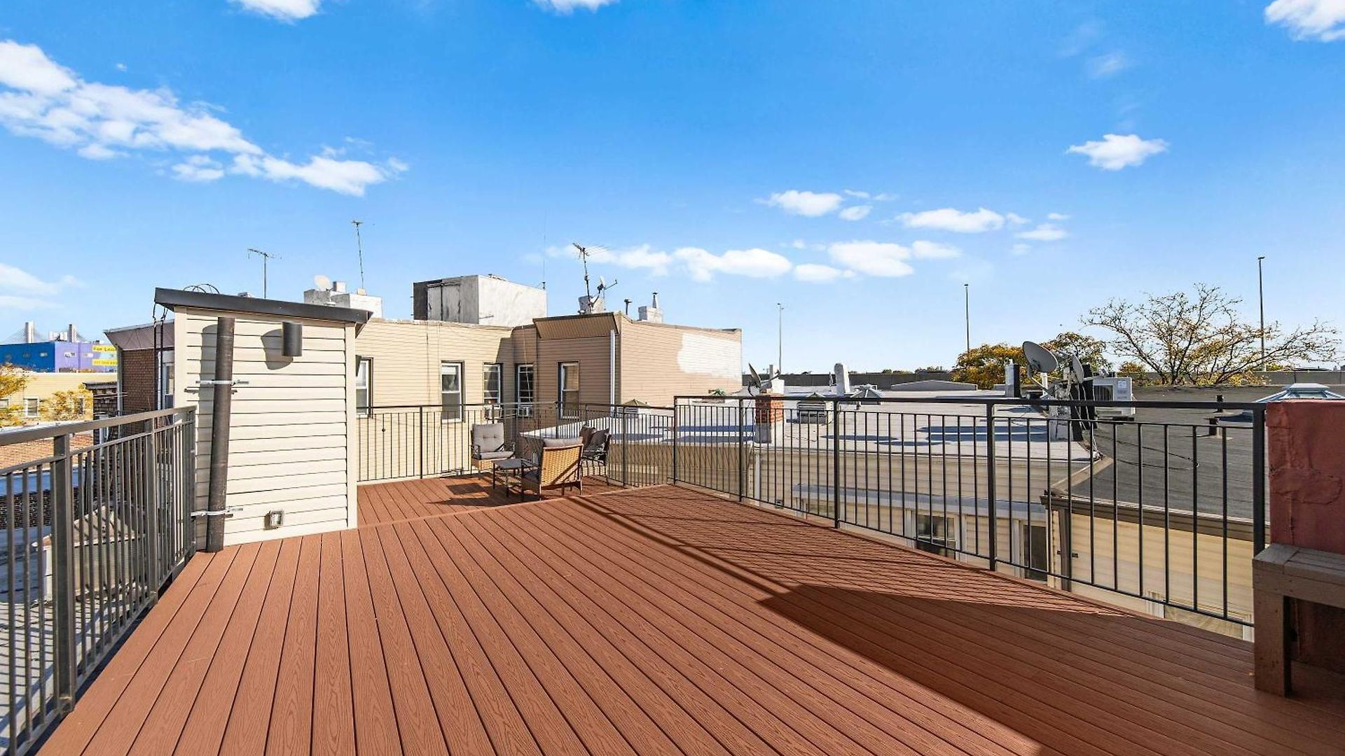 Holiday home 10-1 Stylish Townhouse Oasis In Greenpoint