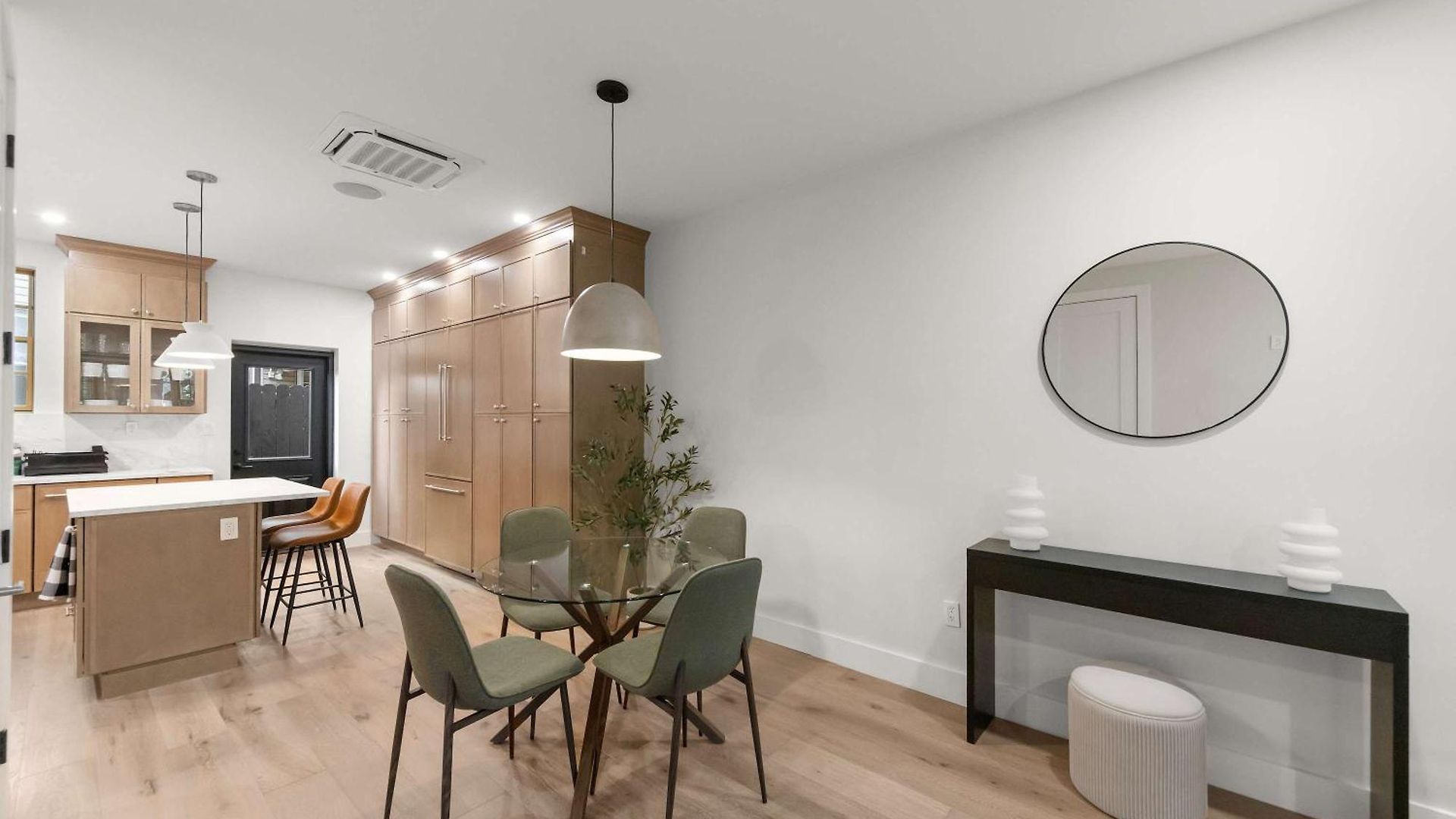 10-1 Stylish Townhouse Oasis In Greenpoint Holiday home