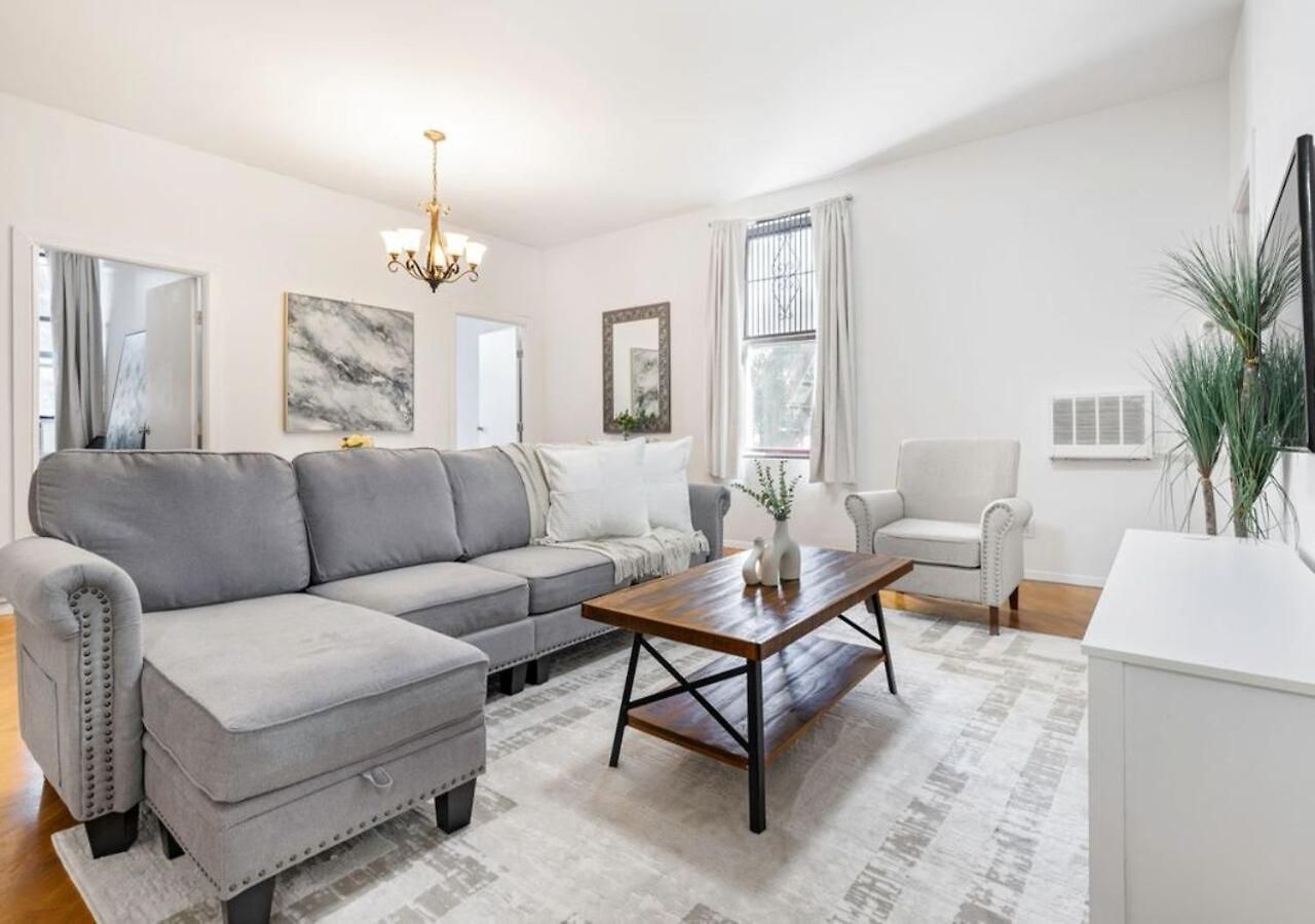 Prime Location Upper Manhattan Furnished Apartment, June To Aug 90 Days Required Apartment