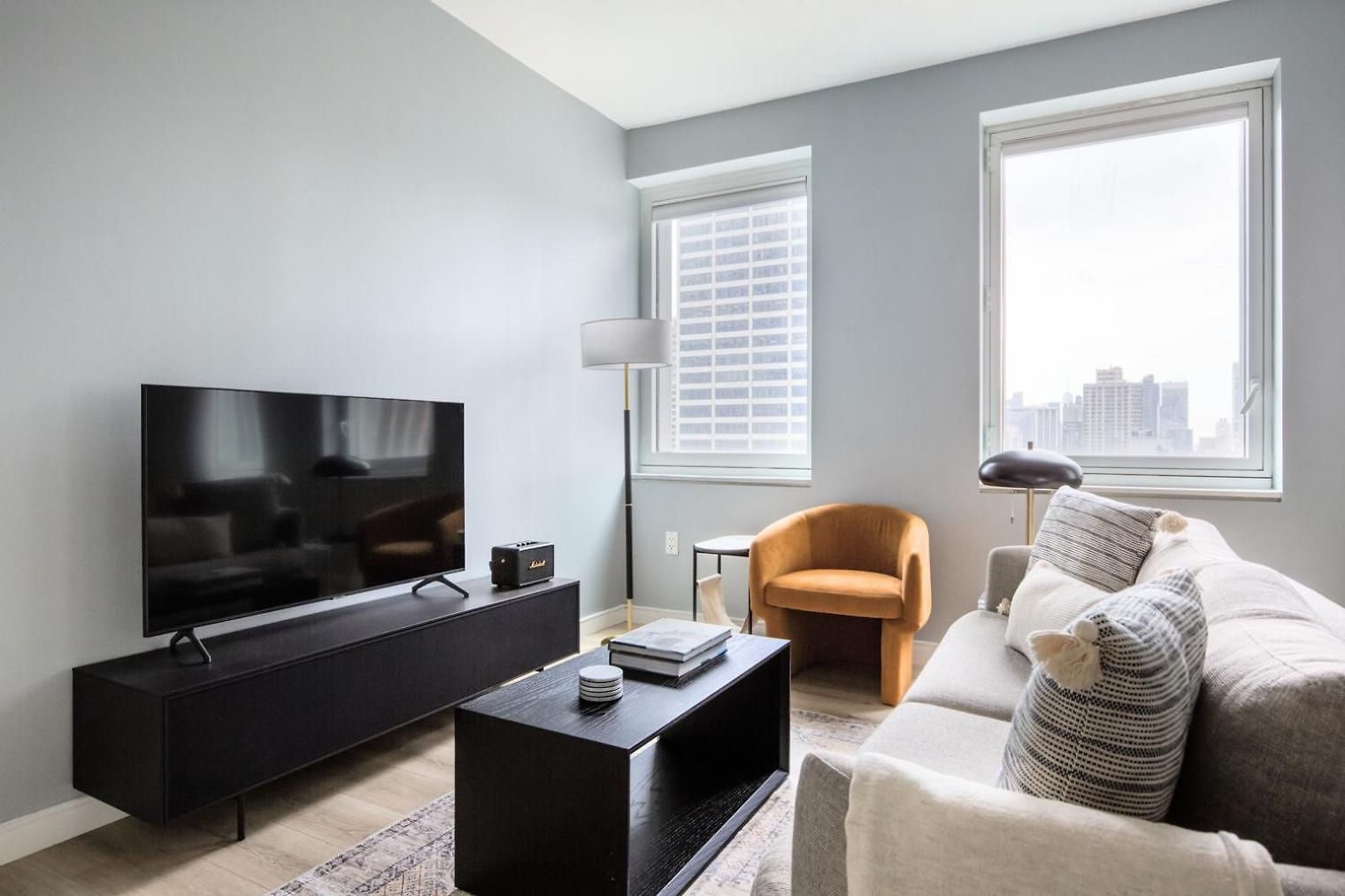 Midtown 1br W Doorman Gym Wd Nr Rock Center Nyc-1131 Apartment
