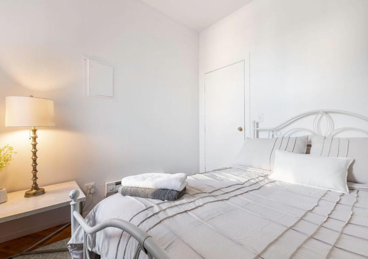 Apartment Prime Location Upper Manhattan Furnished Apartment, June To Aug 90 Days Required *