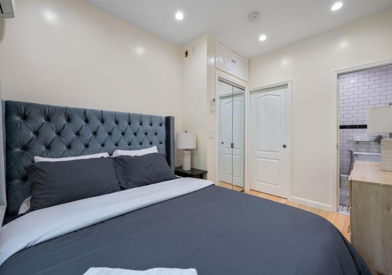 Amazing Location Murray Hill 3 Bedroom ,june To Aug 90 Days Required *