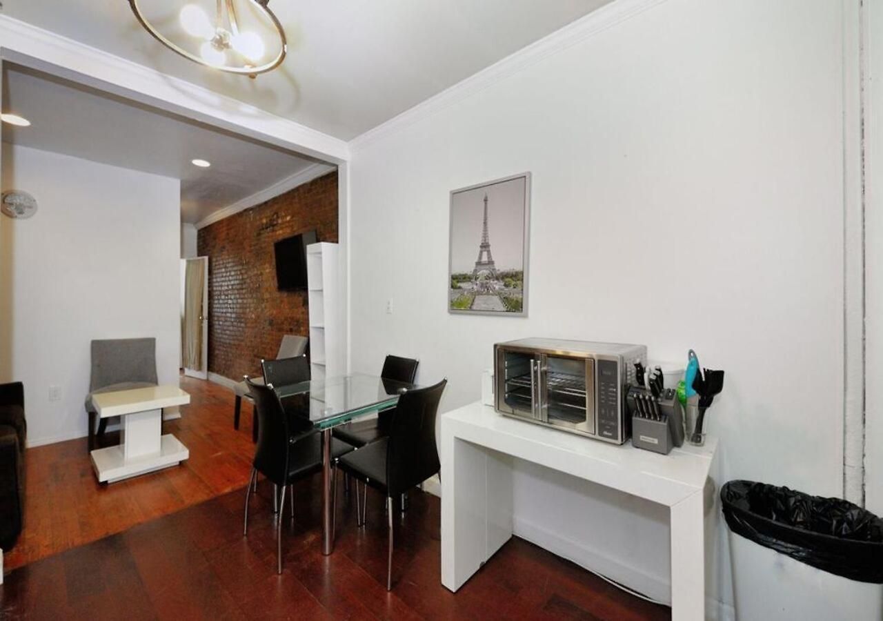 Furnished 2 Bedroom Midtown West Nyc, June To Aug 90 Days Required