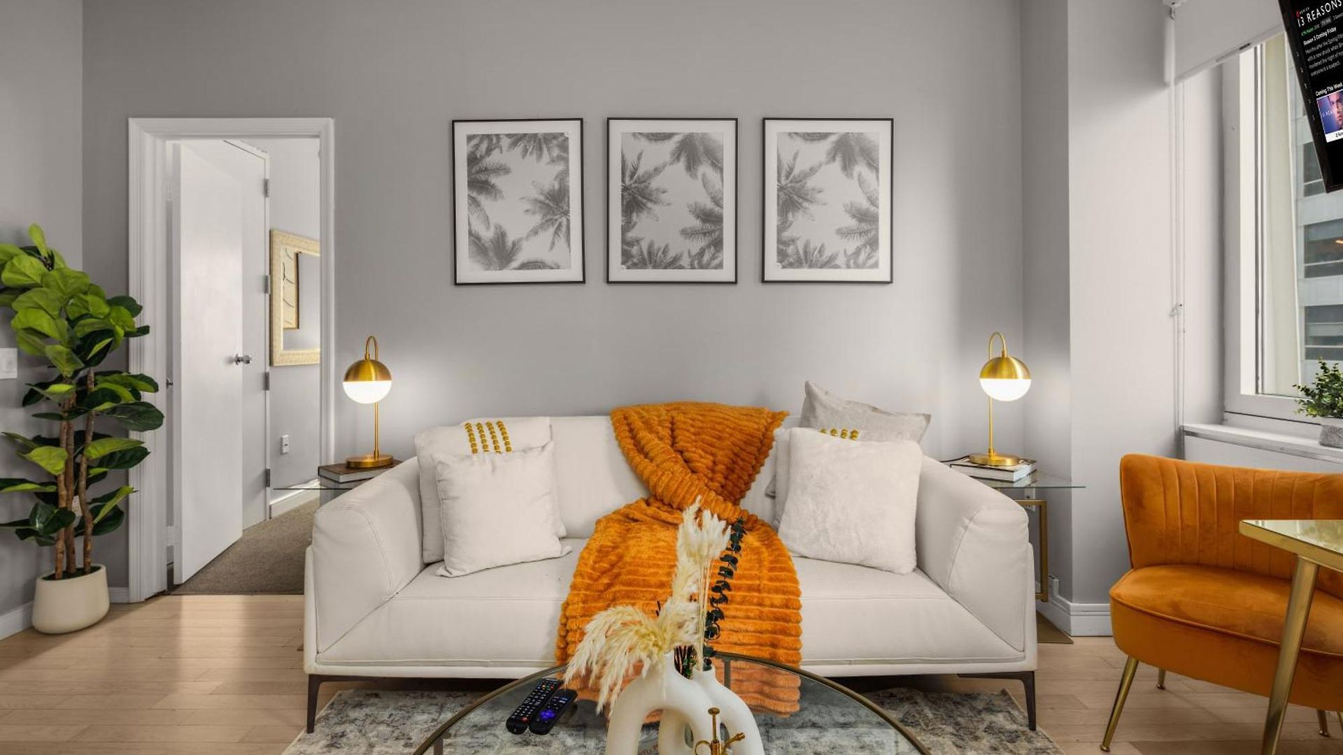 Chic Nyc Retreat Beside Broadway & Iconic Sights * New York