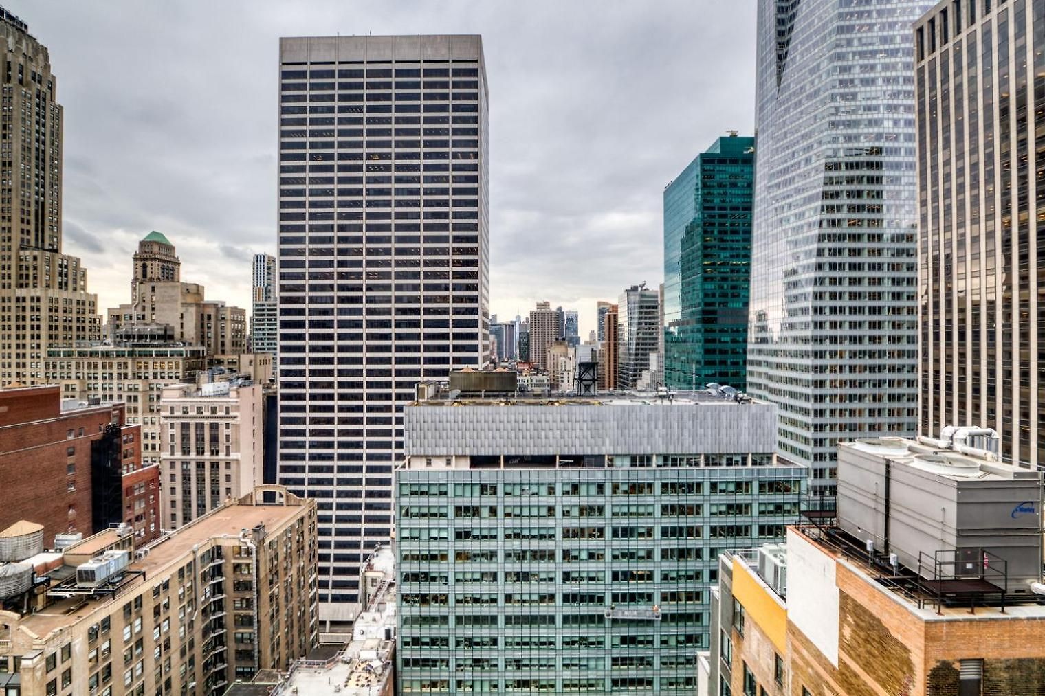 Midtown 1br W Doorman Gym Wd Nr Rock Center Nyc-1131 Apartment *