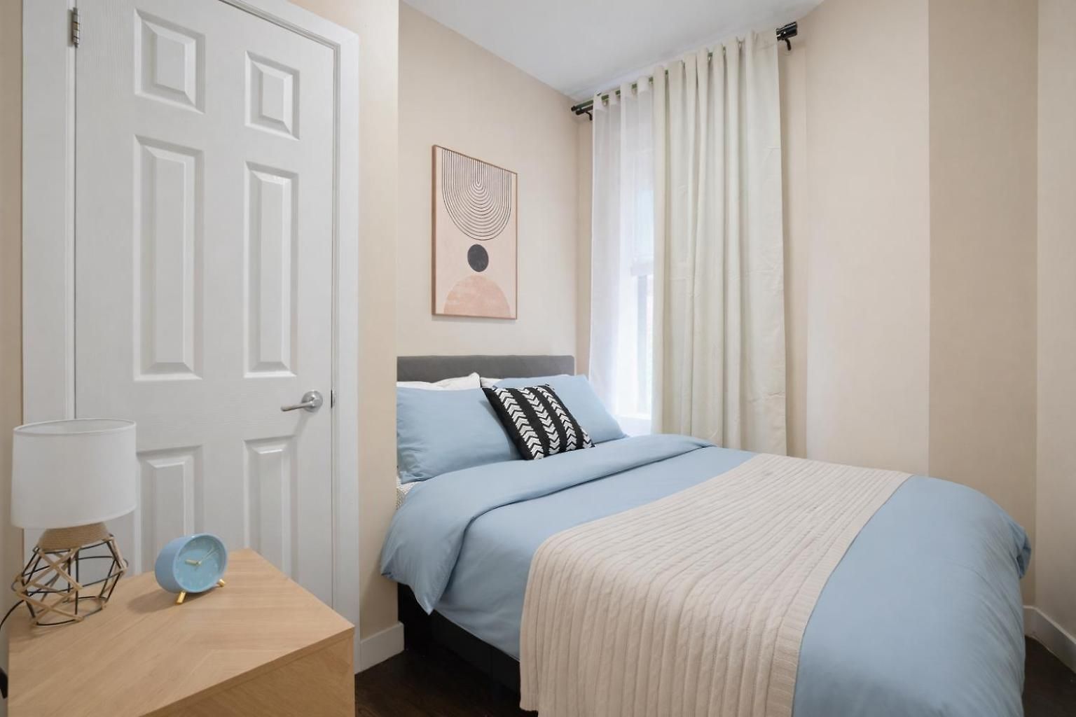 Apartment 3 Bd Idyllic Haven Next To Park *