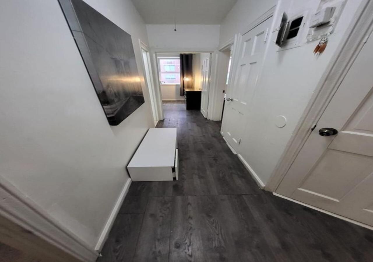 Four Bedroom Prime Furnished Rental, June To Aug 90 Days Required *