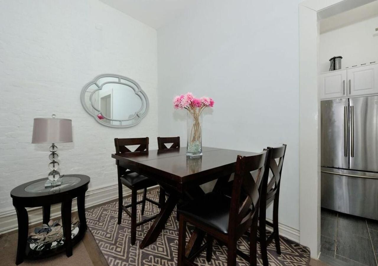 Apartment 1br Gem! Close To Park!, June To Aug 90 Days Required New York