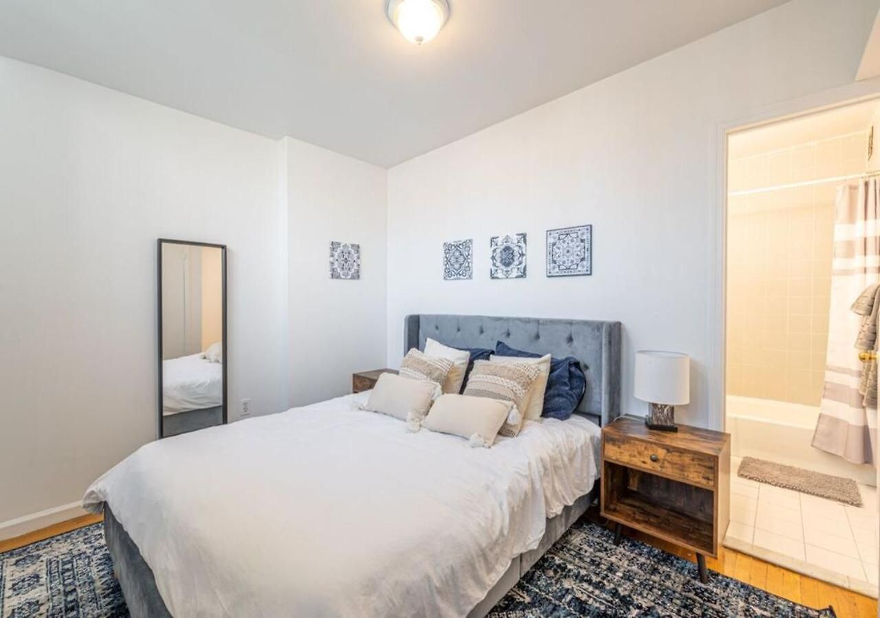 Amazing Furnished 1 Bedroom Midtown West *