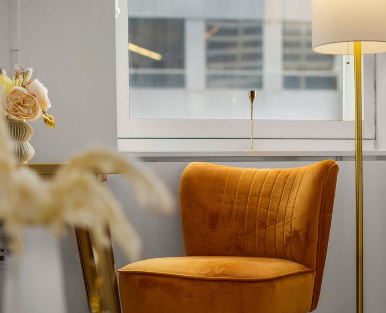 Chic Nyc Retreat Beside Broadway & Iconic Sights