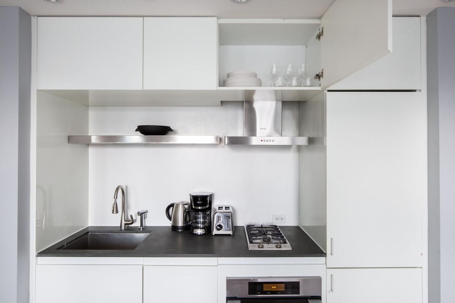 Midtown 1br W Doorman Gym Wd Nr Rock Center Nyc-1131 Apartment New York