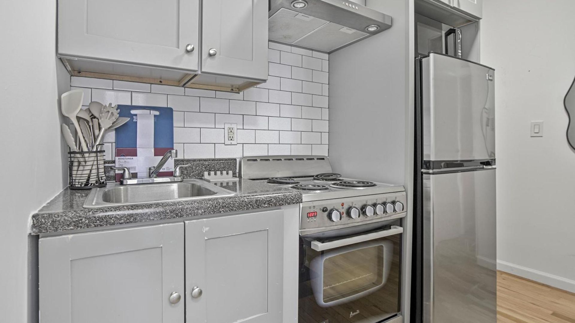 Apartment 2 Bd Tranquil Unit Close To Park New York