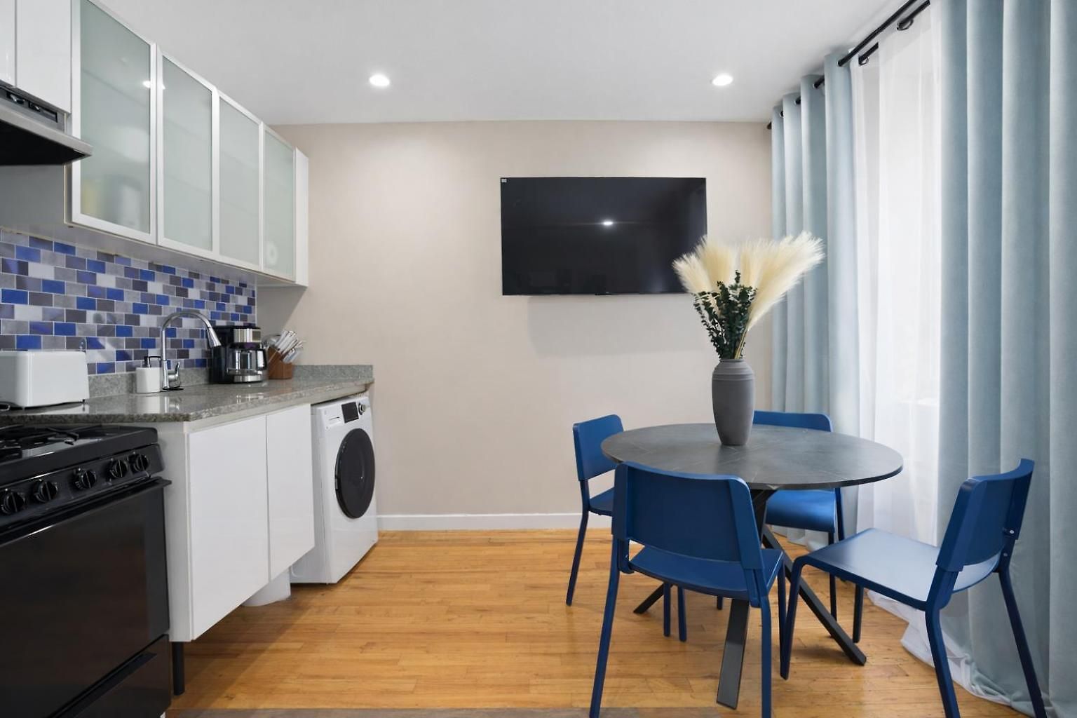 3br Welcoming Close To Park