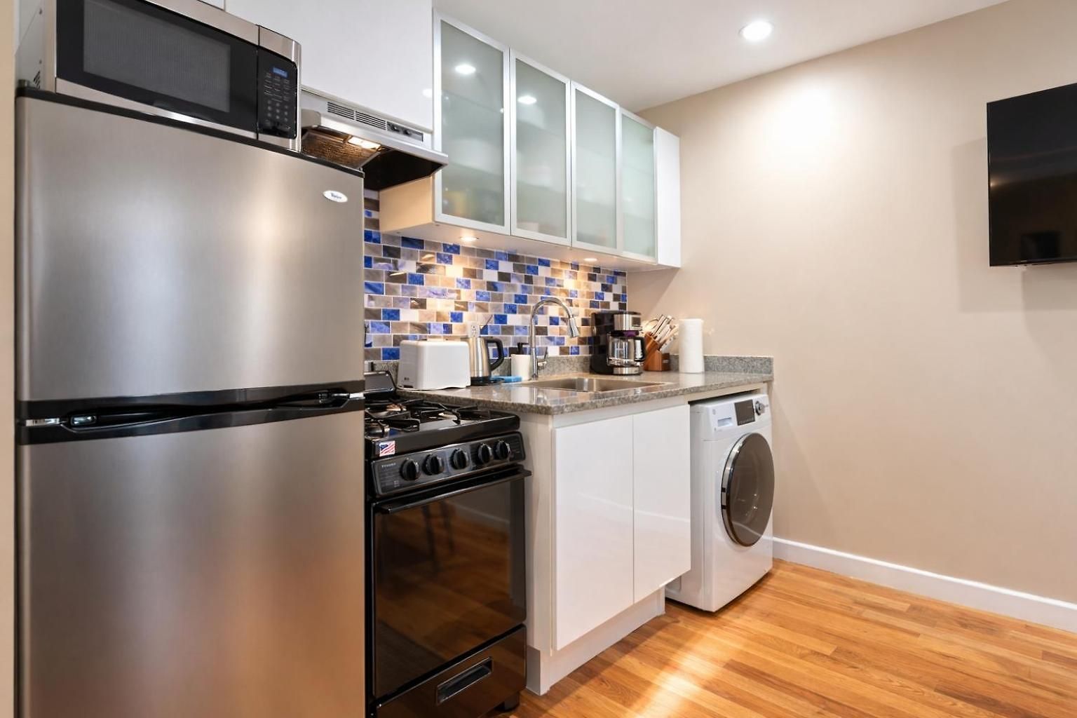 3br Welcoming Close To Park * New York