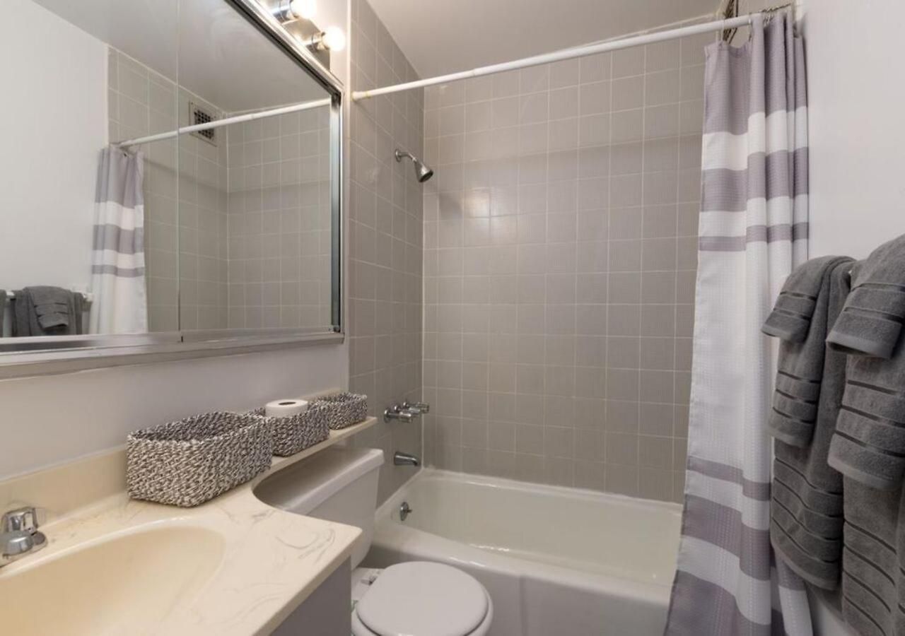 Amazing Furnished 1 Bedroom Midtown West