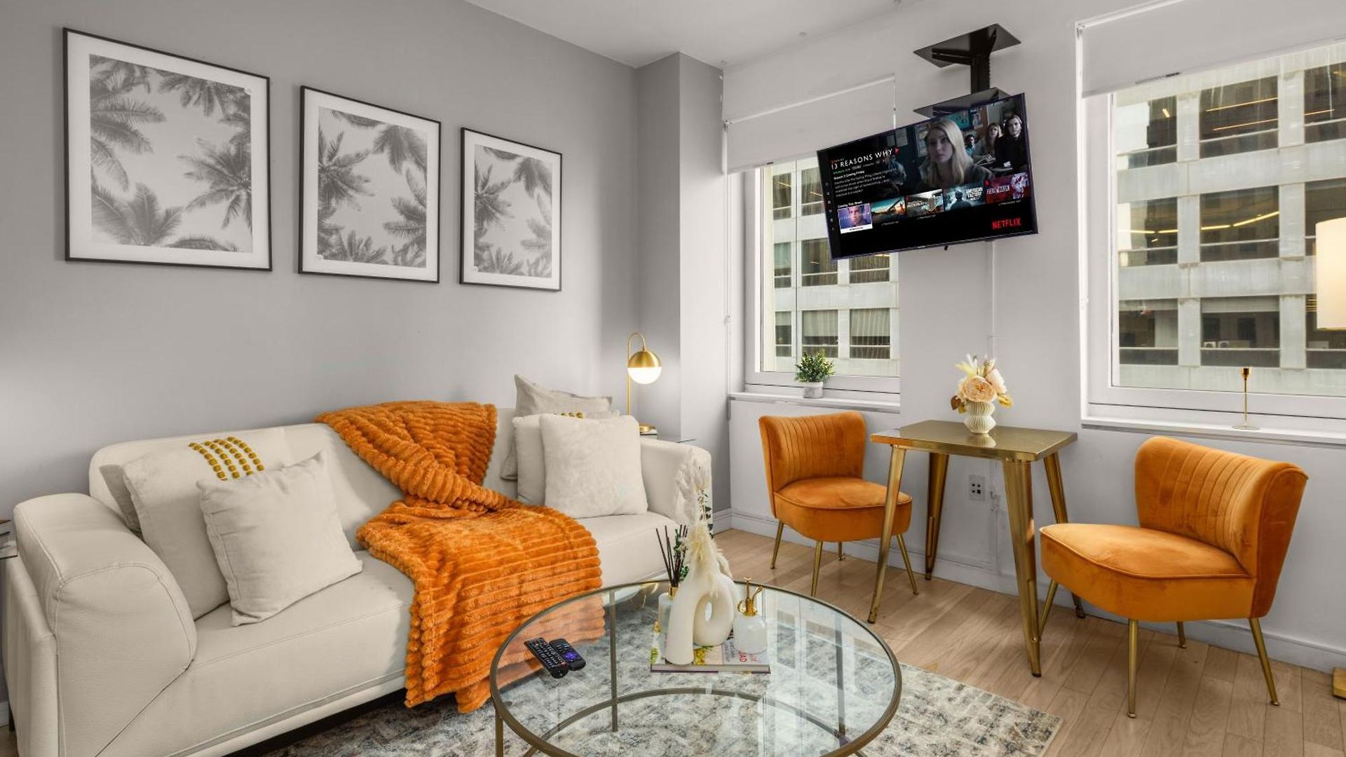 Chic Nyc Retreat Beside Broadway & Iconic Sights