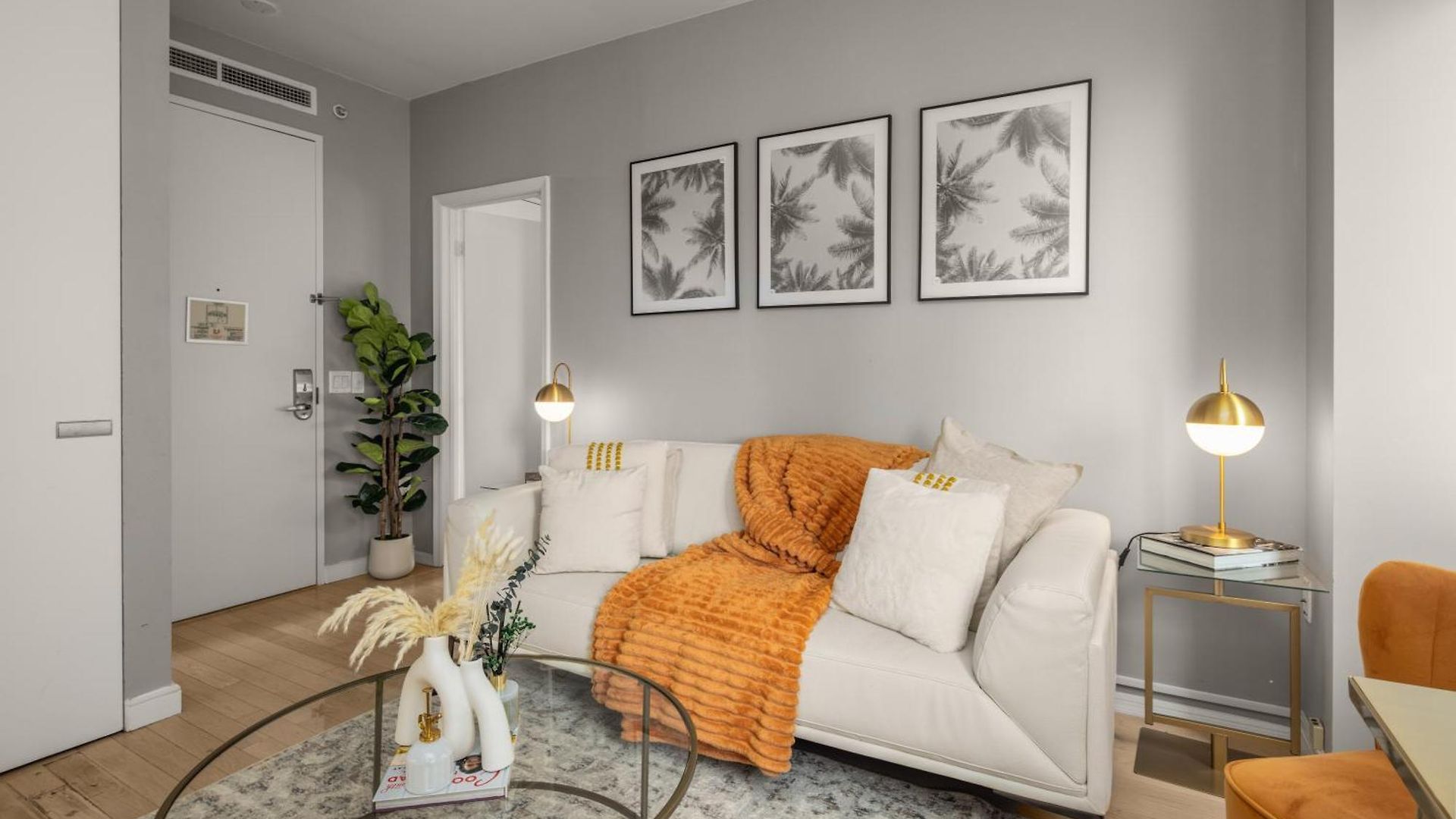 Chic Nyc Retreat Beside Broadway & Iconic Sights Apartment *