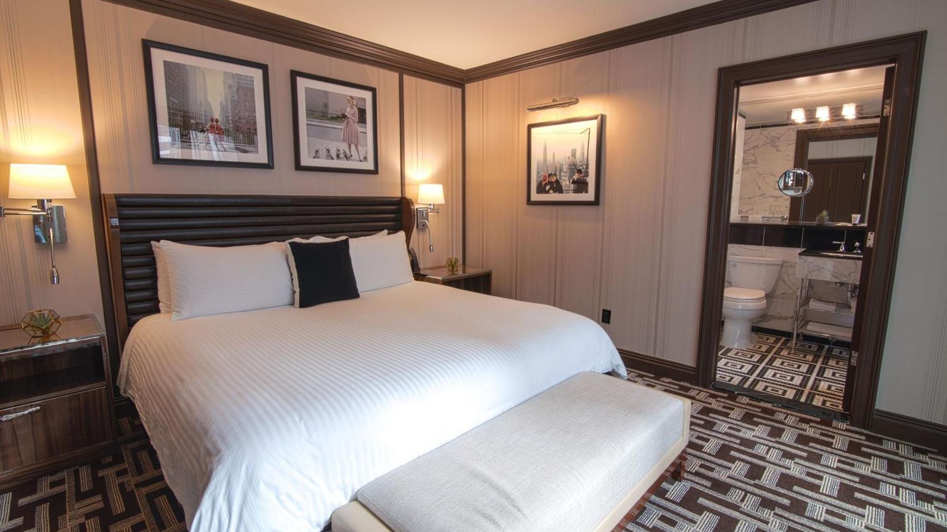 The Iroquois Times Square, A Small Luxury Hotel New York