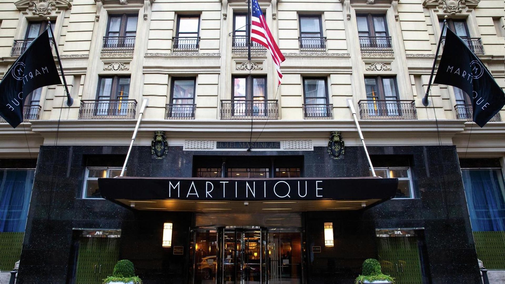 Martinique On Broadway, Curio Collection By Hilton Hotel 4*