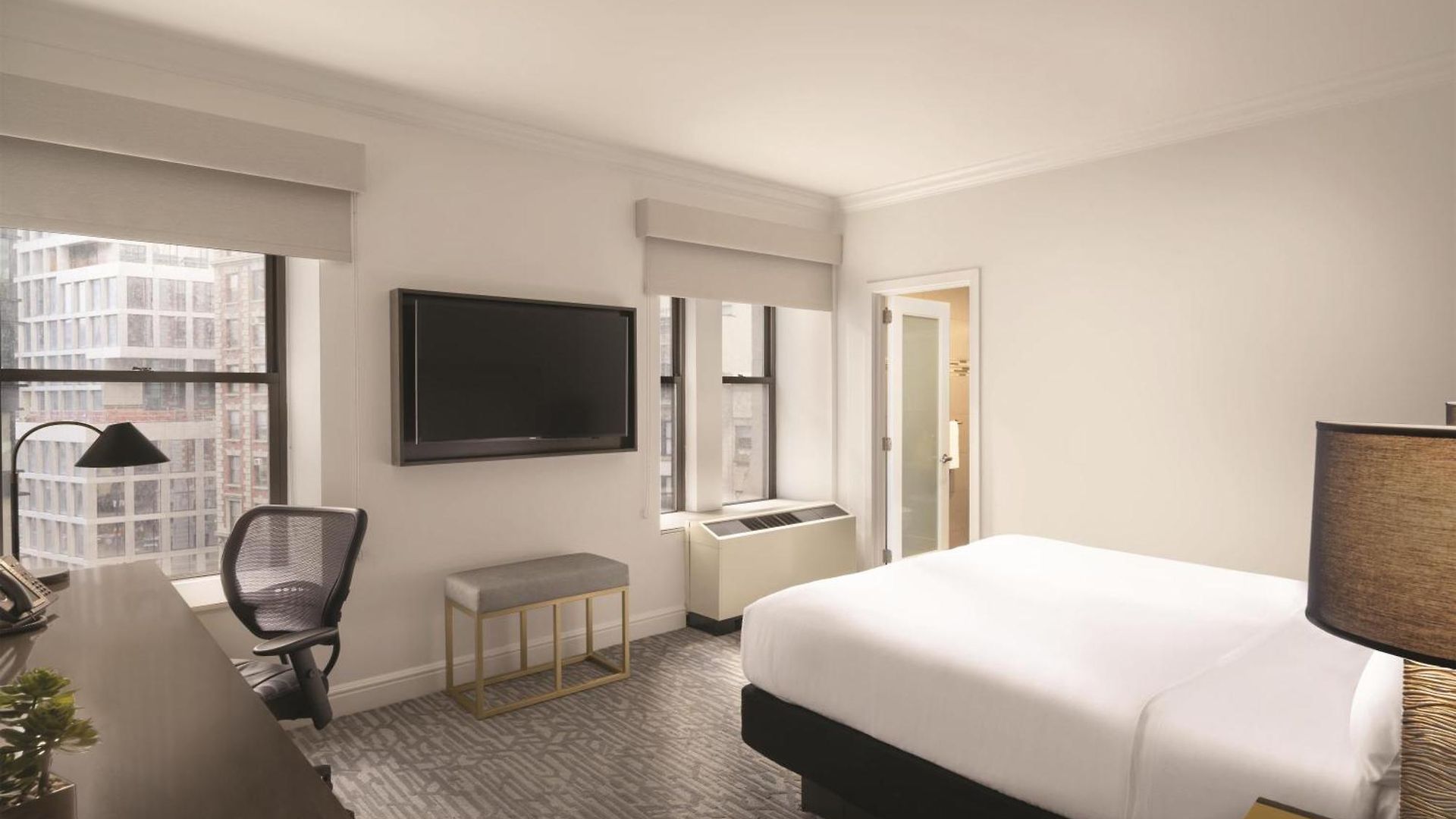 Martinique On Broadway, Curio Collection By Hilton New York