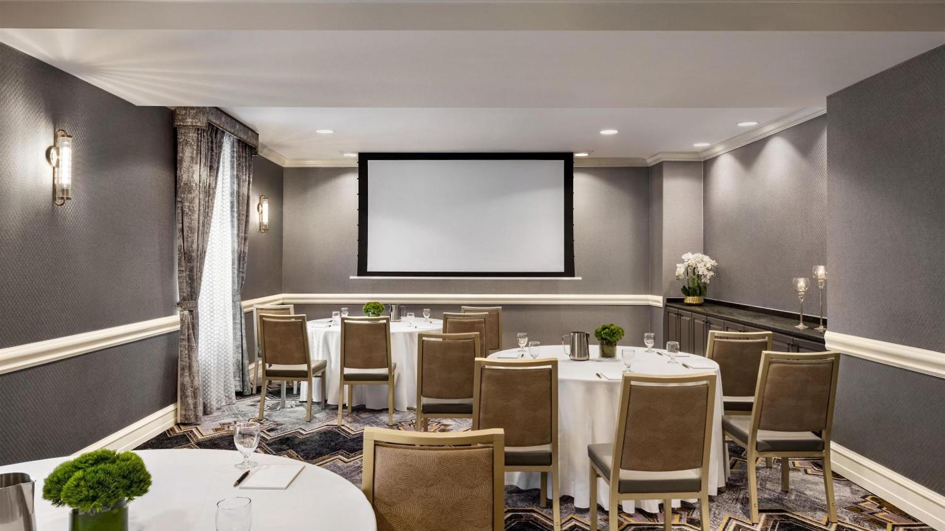 Martinique On Broadway, Curio Collection By Hilton 4* New York