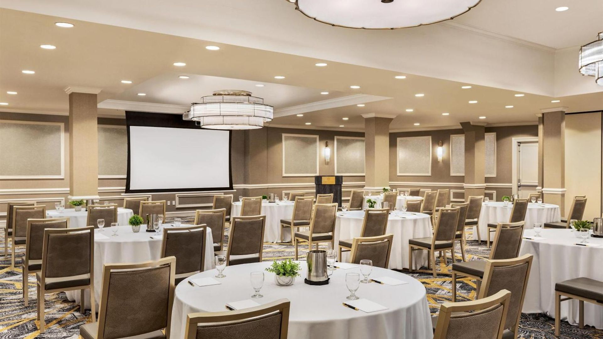 Martinique On Broadway, Curio Collection By Hilton 4* New York