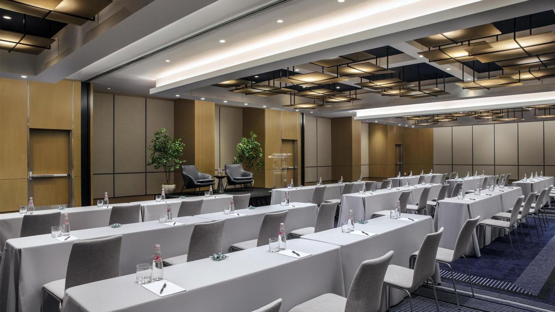 Hotel Conrad Downtown 5*