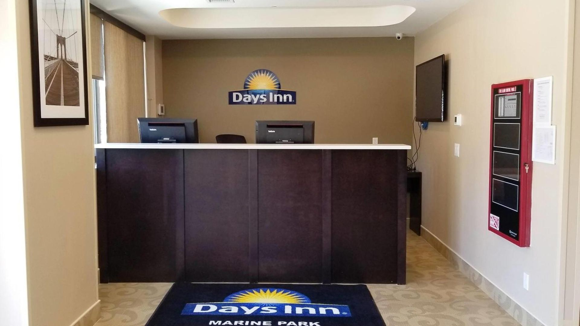Hotel Days By Wyndham Brooklyn Marine Park