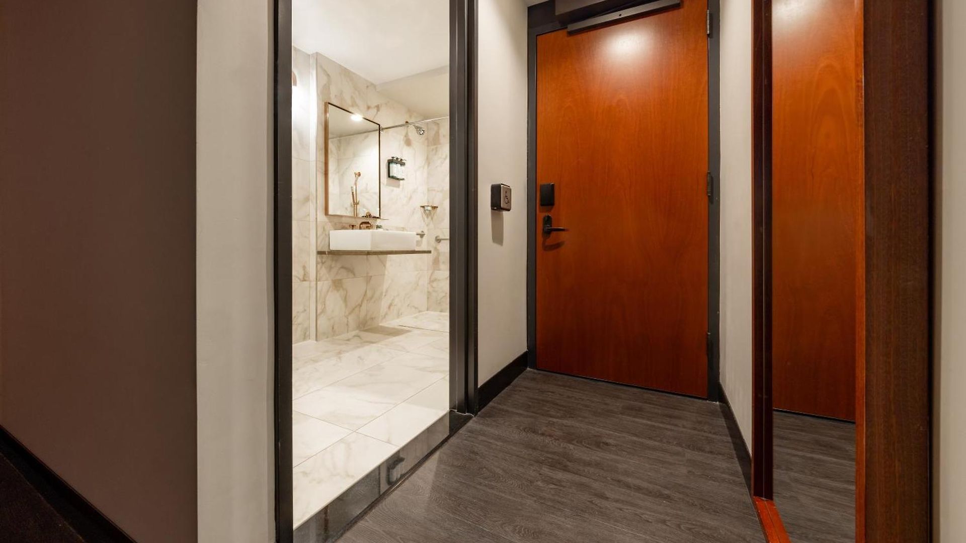 Hendricks Hotel 4*