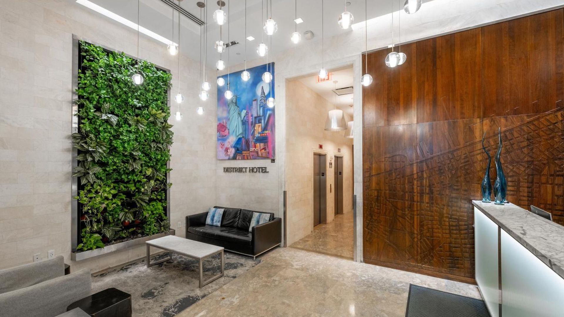 Hotel Distrikt City, Tapestry Collection By Hilton
