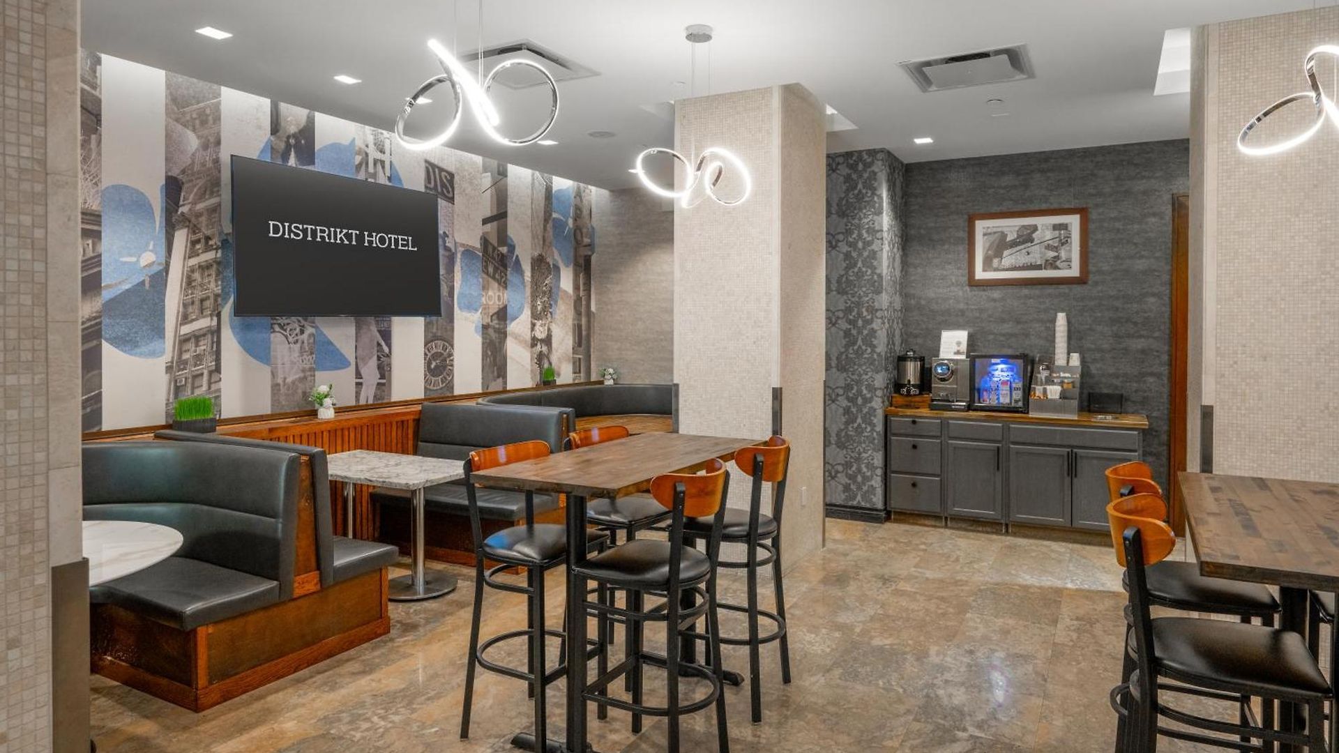 Distrikt City, Tapestry Collection By Hilton Hotel