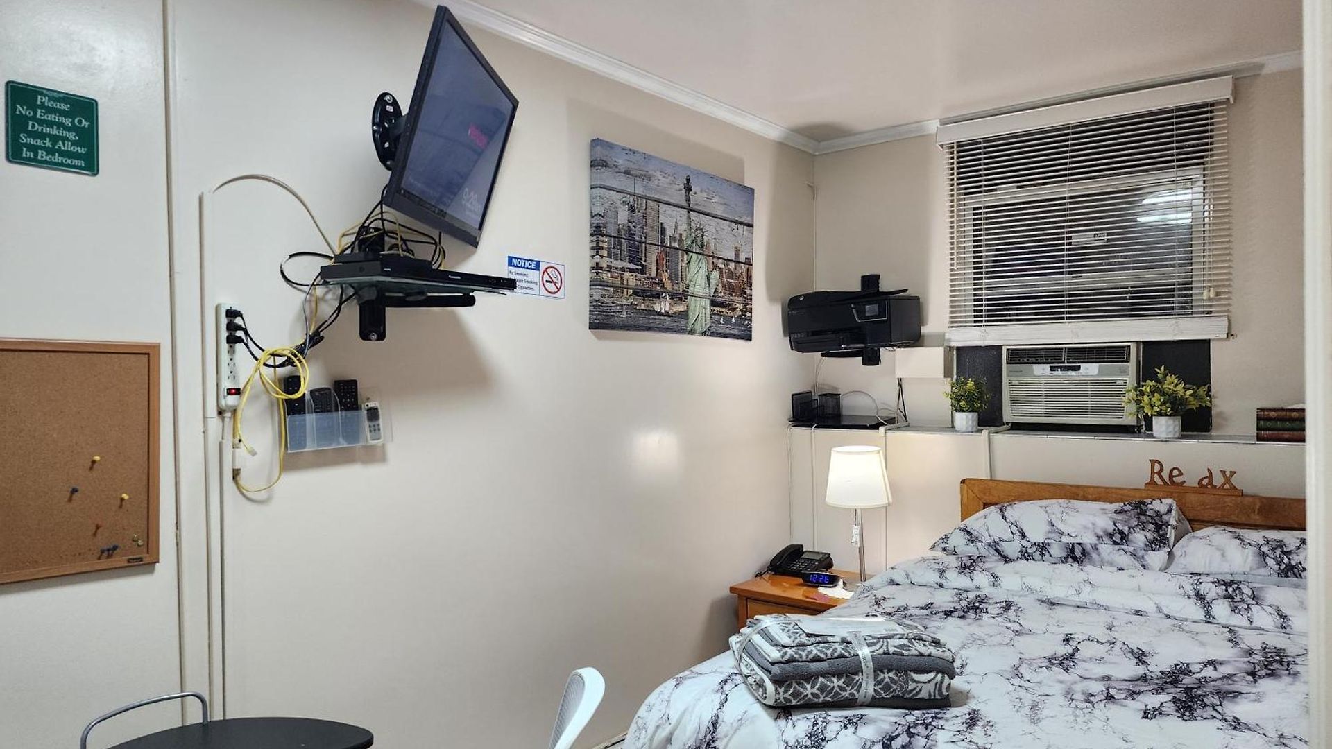 Two-bedroom Serviced Apartment: High-speed Wi-fi & Bi-monthly Housekeeping New York