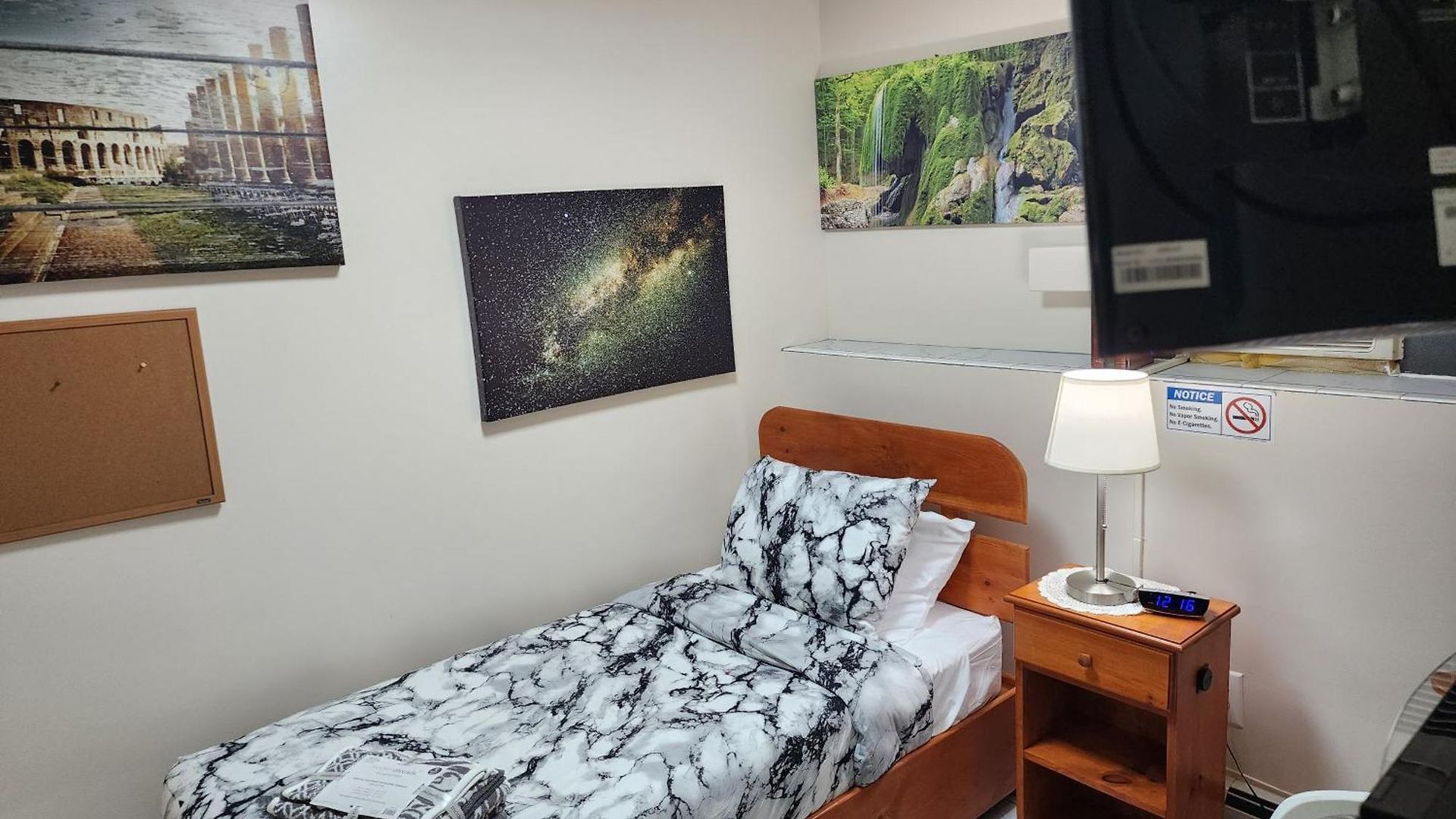 Two-bedroom Serviced Apartment: High-speed Wi-fi & Bi-monthly Housekeeping Apartment New York