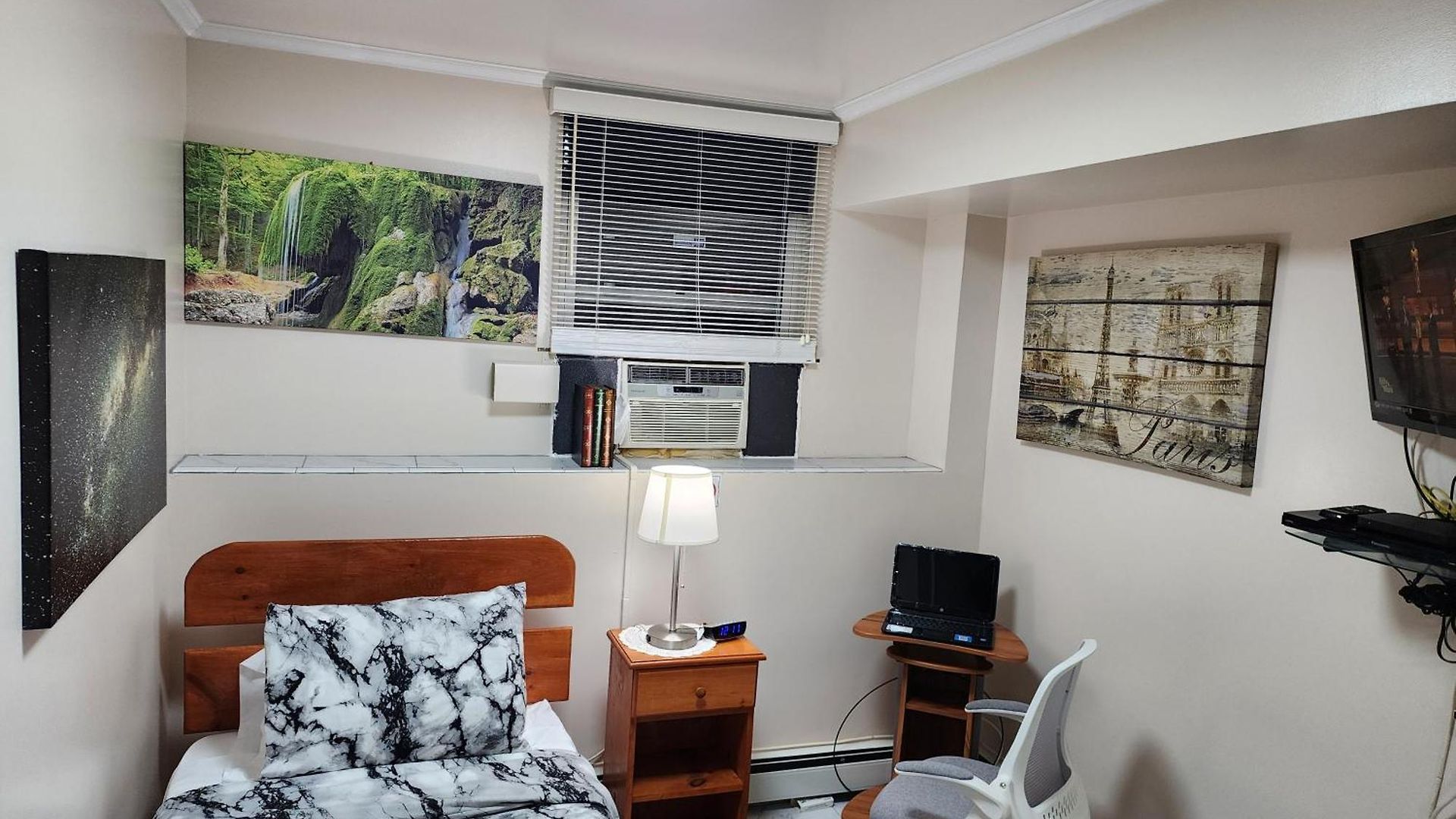 Apartment Two-bedroom Serviced Apartment: High-speed Wi-fi & Bi-monthly Housekeeping *
