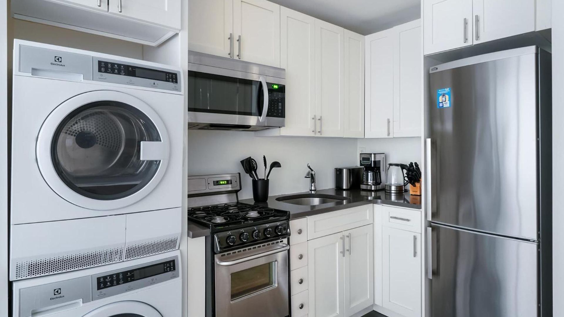 Apartment 75-2b Prime Upper East Brand New 1br W D Elev *