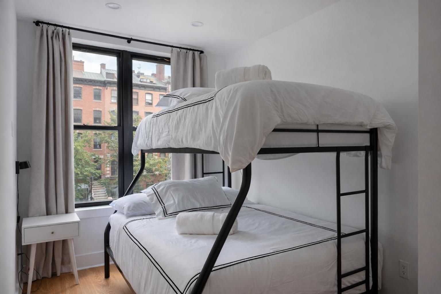 Three Bedroom Brooklynite Condo-hotel Suite! Apartment