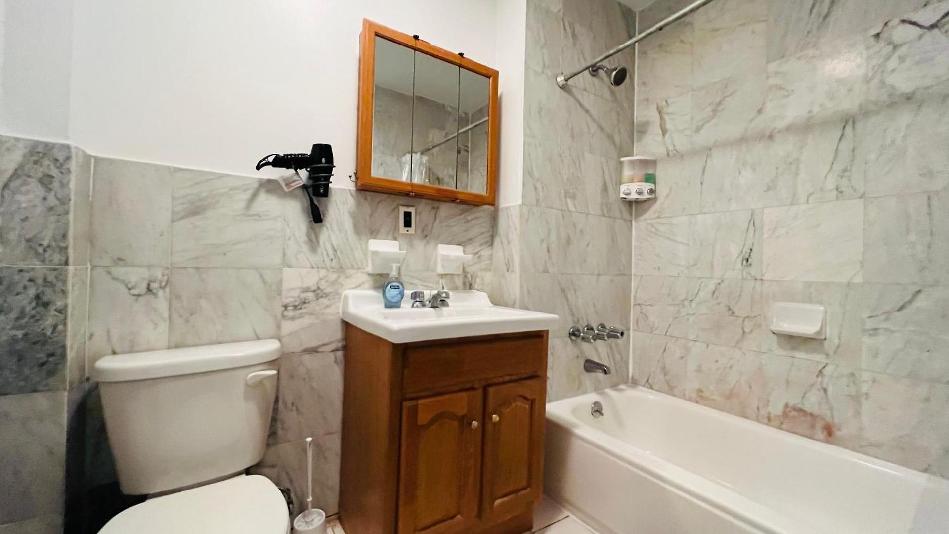 Midtown Manor Apartment