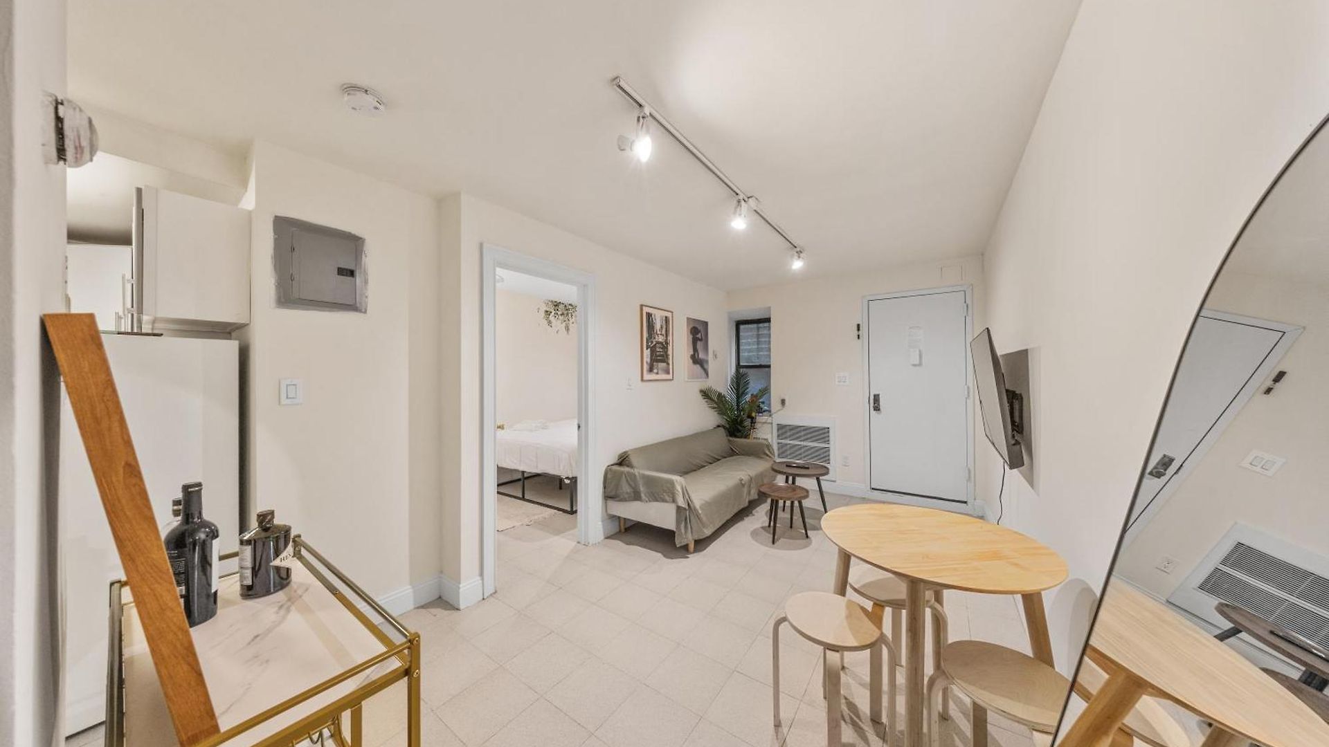 Lavish Downtown Manhattan Oasis In Union Square Adults Only Apartment *