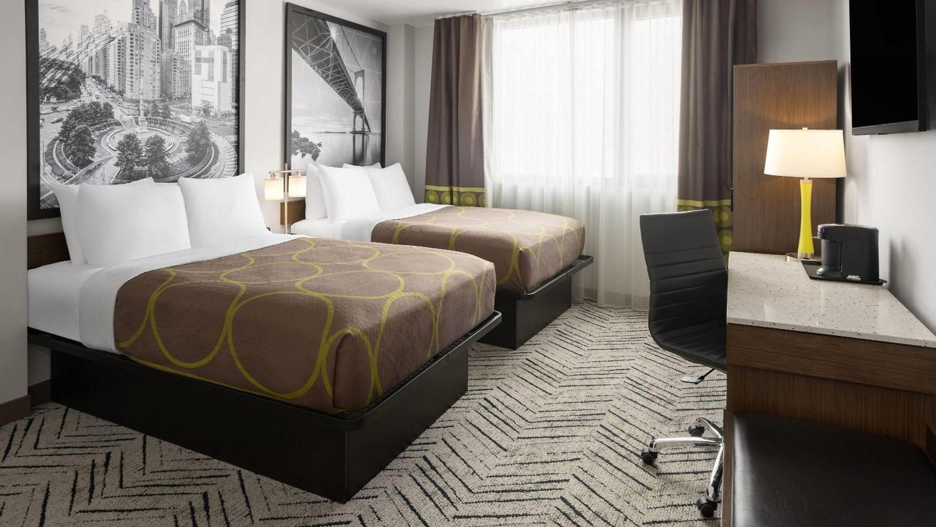 Super 8 By Wyndham Bronx Near Stadium 2*