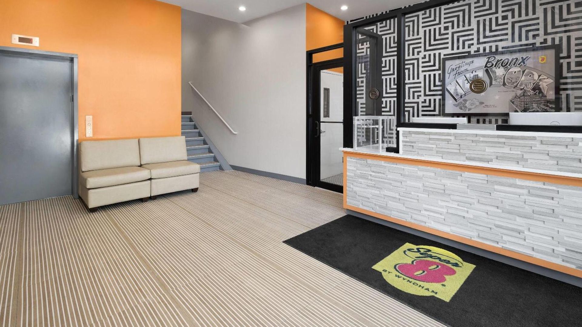 Super 8 By Wyndham Bronx Near Stadium Hotel New York