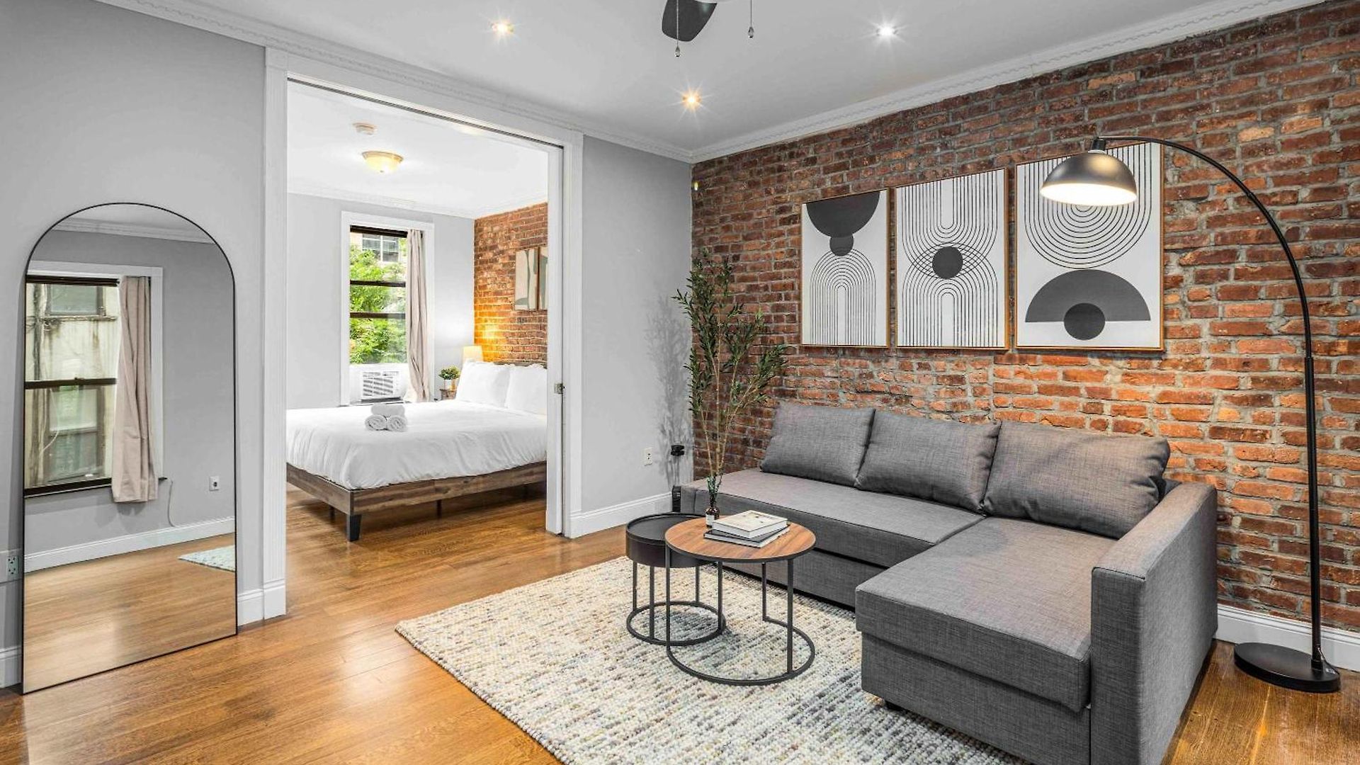 Modern Manhattan Retreat Near Park