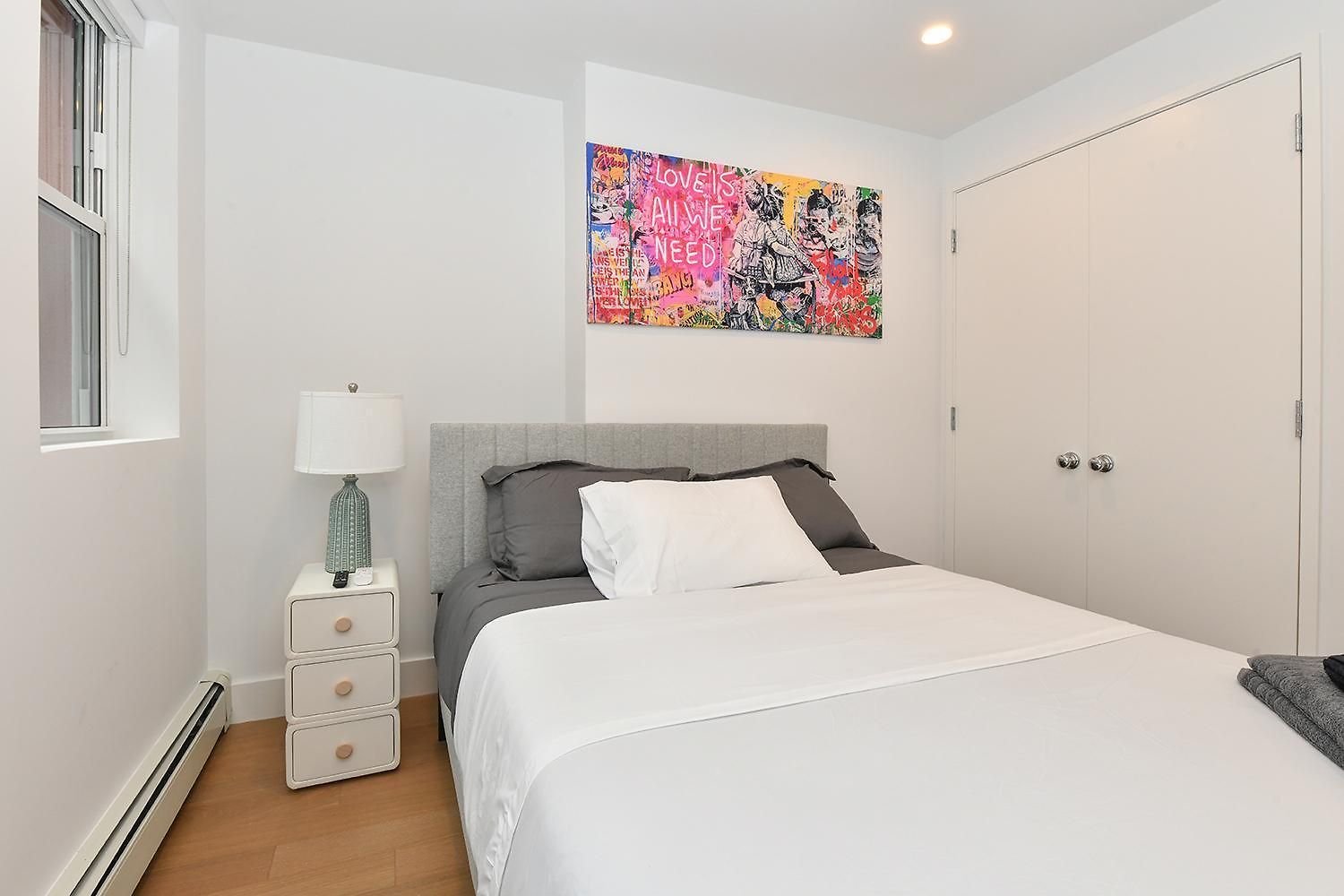 Apartment Sophisticated 3 Bedroom Duplex In The Heart Of Midtown