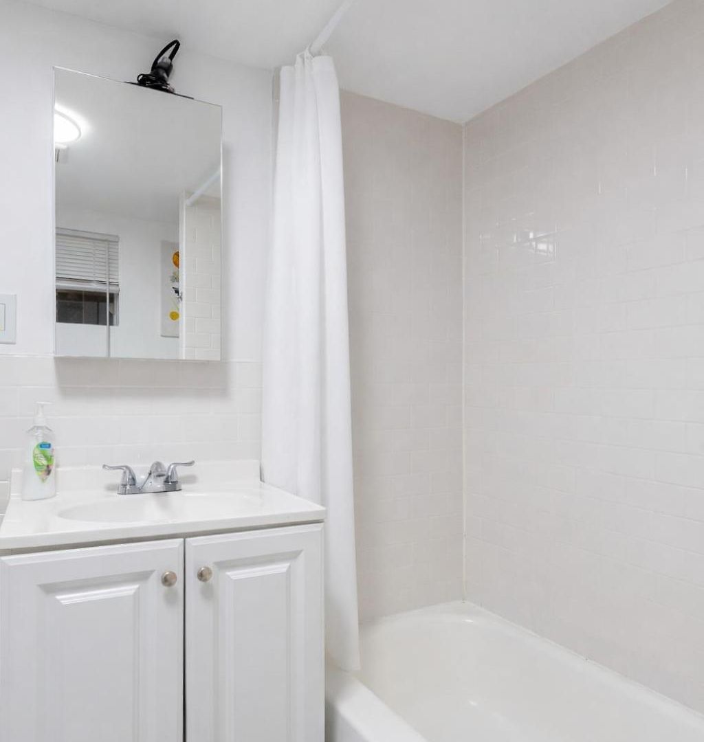 Apartment 2 Bedroom Cozy Gem Manhattan *